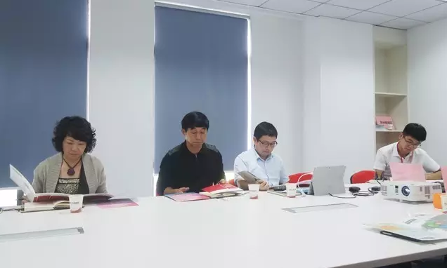 東方龍商務舉行新型工業協作型機器人投資選址項目的對接會 東方龍商務舉行新型工業協作型機器人投資選址項目的對接會