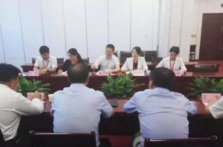 河南永城市人大主任李宗巖一行專程考察調(diào)研東方龍商務,深度了解委托招商引資模式,雙方將務實推進合作 河南永城市人大主任李宗巖一行專程考察調(diào)研東方龍商務,深度了解委托招商引資模式,雙方將務實推進合作