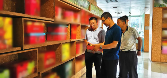 A股上市集團(tuán)全資企業(yè)投資選址項(xiàng)目成功考察陜西政府,攜手打造品牌農(nóng)業(yè)服務(wù)基地 A股上市集團(tuán)全資企業(yè)投資選址項(xiàng)目成功考察陜西政府,攜手打造品牌農(nóng)業(yè)服務(wù)基地