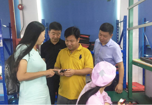 陪同政府園區對接考察智能終端產業鏈投資選址項目方,雙方達成多項合作共識 陪同政府園區對接考察智能終端產業鏈投資選址項目方,雙方達成多項合作共識