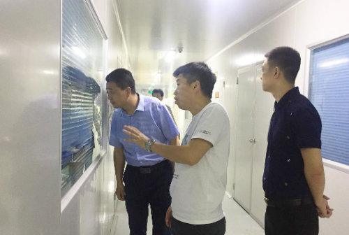 陪同政府園區對接考察高端觸摸屏及蓋板投資選址項目,高效推進項目建設工作 陪同政府園區對接考察高端觸摸屏及蓋板投資選址項目,高效推進項目建設工作