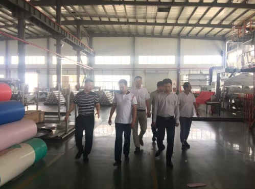 陪同政府園區赴塑料薄膜搬遷投資選址項目方對接考察,將加快推動項目落地 陪同政府園區赴塑料薄膜搬遷投資選址項目方對接考察,將加快推動項目落地