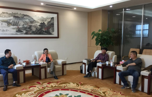 陪同政府園區赴高端包裝戶外型材投資選址項目方對接考察，加快項目合作步伐