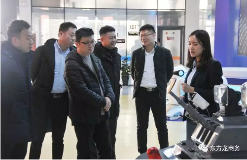 陪同政府園區赴高科技智能制造投資選址項目方對接考察,交流項目合作意向 陪同政府園區赴高科技智能制造投資選址項目方對接考察,交流項目合作意向