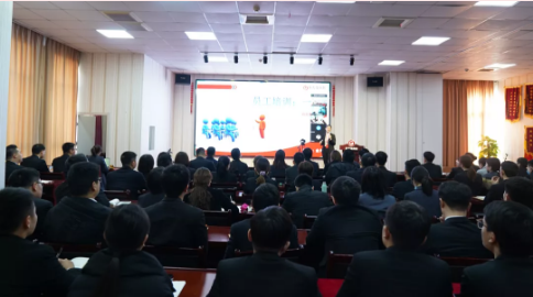 東方龍商務集團開展年終系列培訓，為實現(xiàn)2021年目標鍛造專業(yè)招商團隊