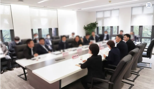  東方龍商務(wù)集團是順勢而為，因勢利導成長起來的行業(yè)內(nèi)高新技術(shù)企業(yè)