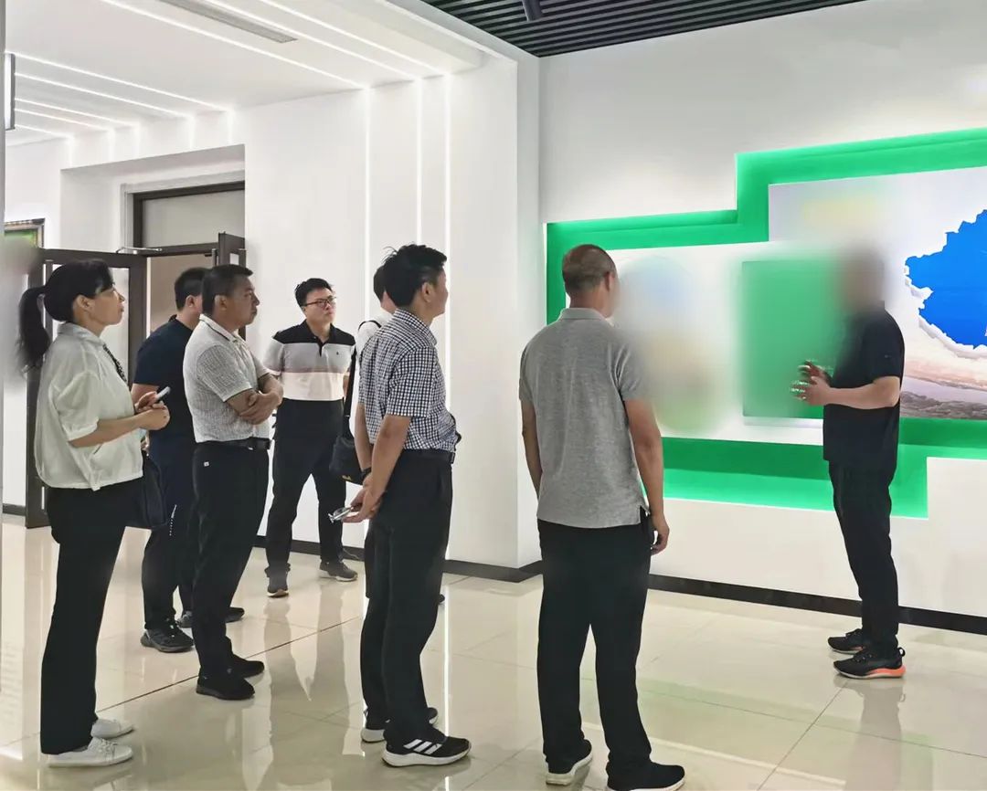 背景雄厚，高端建材領(lǐng)域知名供應(yīng)商！新疆某地方政府成功考察品牌高性能節(jié)能保溫材料投資選址項目
