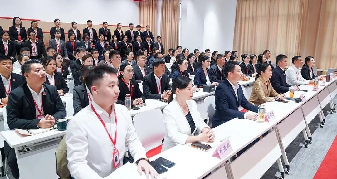 【月度總結】喜迎進博，奮戰百日，決勝2022！東方龍商務集團成功舉行9月份月度總結會