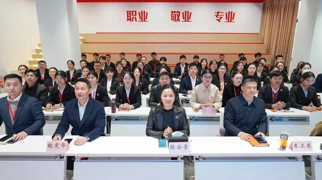 再推動一批項目落地，再塑造一批典型案例，發出集團招商最強音！3月下旬，集團成功通過34個優質投資選址項目