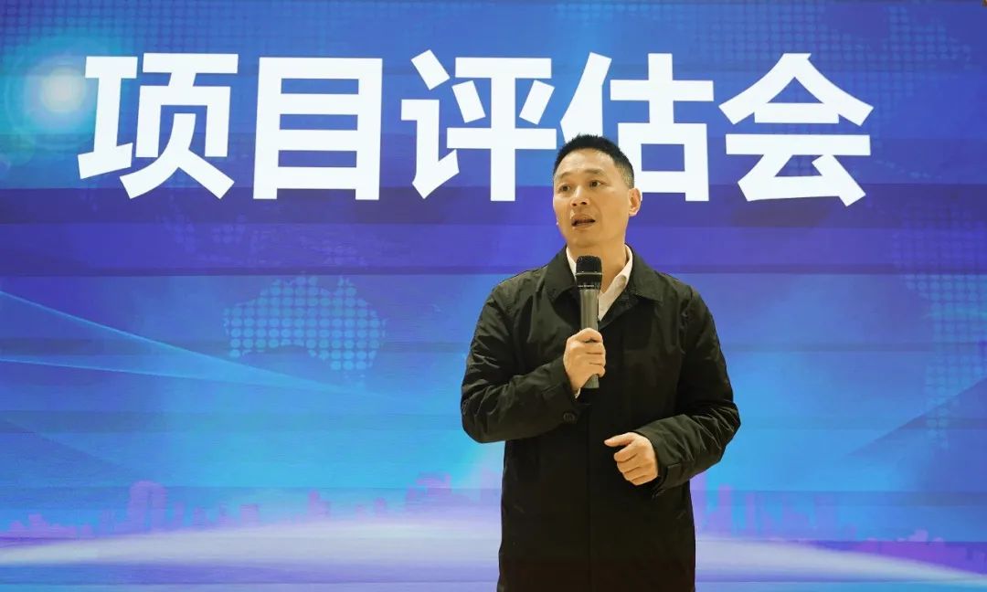 承接進(jìn)博效應(yīng)，推進(jìn)全球招商！11月上旬，集團(tuán)共40個優(yōu)質(zhì)投資選址項目通過評估