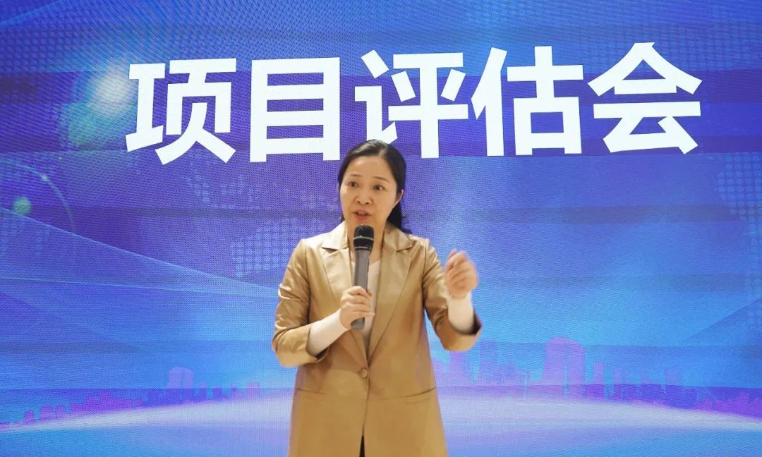 承接進(jìn)博效應(yīng)，推進(jìn)全球招商！11月上旬，集團(tuán)共40個優(yōu)質(zhì)投資選址項目通過評估