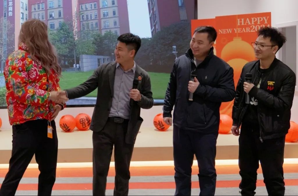 歡慶不止，夢想前行！東方龍商務集團“筑夢十年，有龍則靈”年度盛典圓滿落幕！