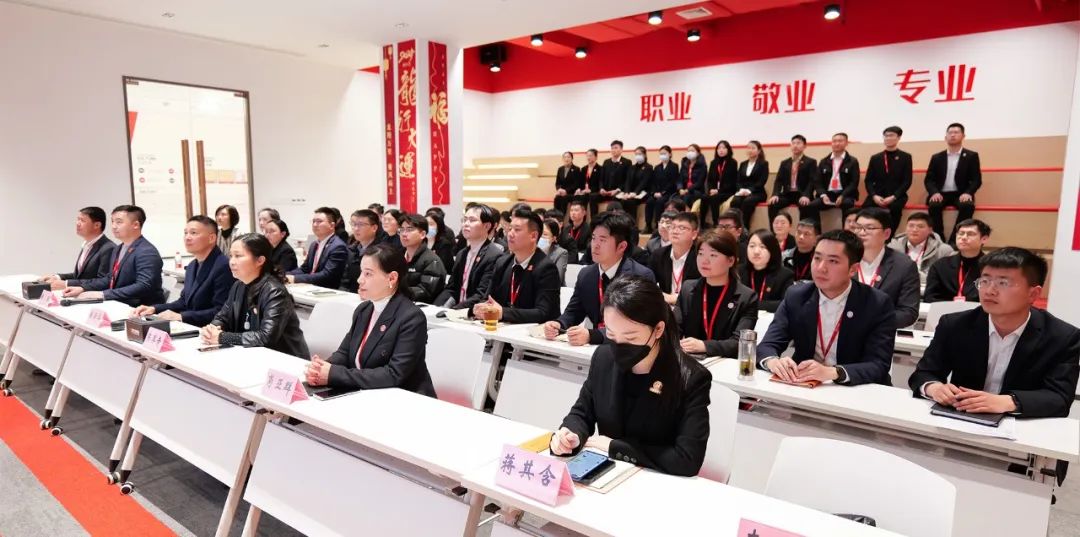 抓招商拼項目，奮力沖刺“開門紅”！3月上旬，集團共43個優質投資選址項目通過評估