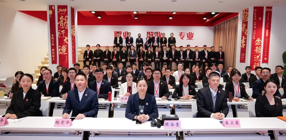 節前沖刺，含11家上市公司、國企央企、外資及500強企業對外布局項目！4月下旬，集團共42個優質投資選址項目通過評估