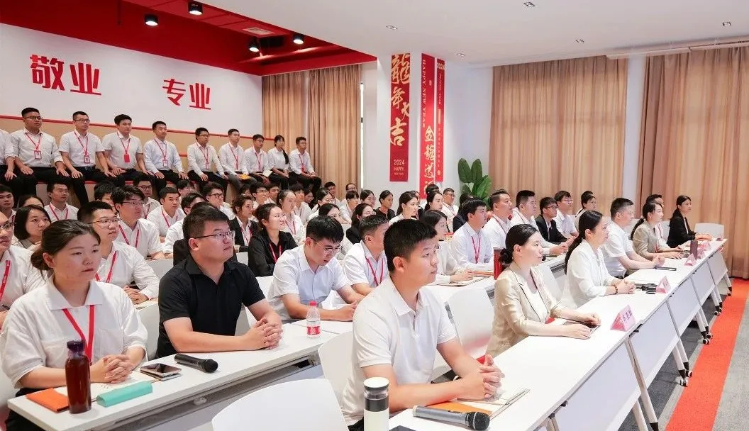 聚焦鏈式開發(fā)，發(fā)展新質(zhì)生產(chǎn)力！8月下旬，集團共37個優(yōu)質(zhì)投資選址項目通過評估