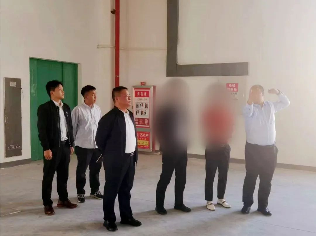 深耕行業30余年，訂單充足！老牌壓電電子器件搬遷擴建投資選址項目方實地考察貴州某地方政府