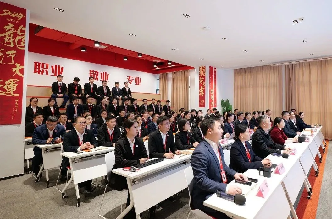 抓牢“項目落地”主線，打好全年“收官戰(zhàn)”！11月下旬，集團共35個優(yōu)質(zhì)投資選址項目通過評估