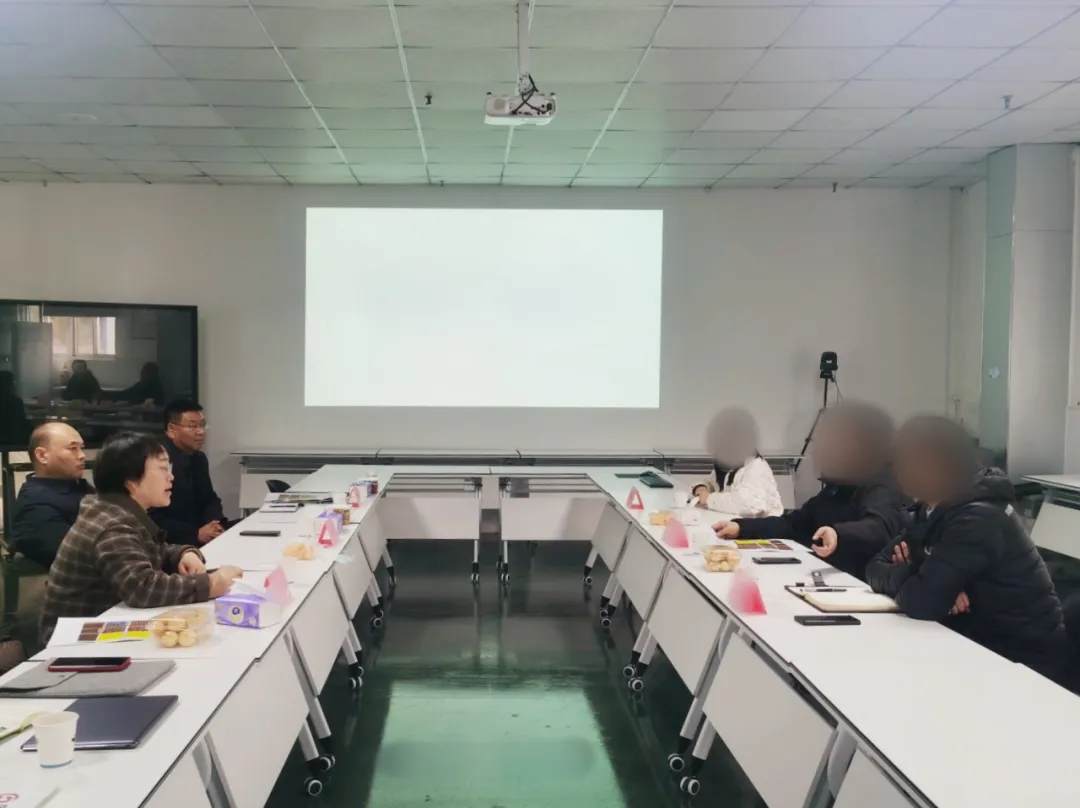 暢銷海內(nèi)外，產(chǎn)品線豐富！河南某地方政府實地對接品牌運動服裝生產(chǎn)擴建投資選址項目