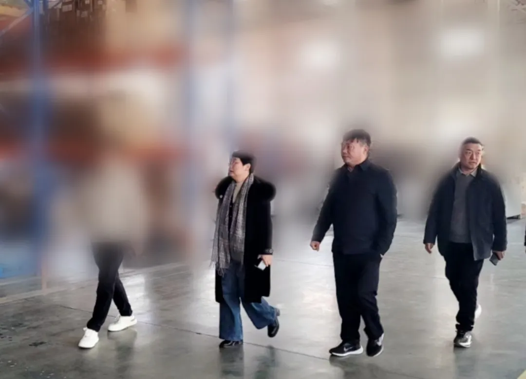 產品線十分豐富，國內擁有多處成熟基地！河南某地方政府實地對接高端運動服飾擴建投資選址項目