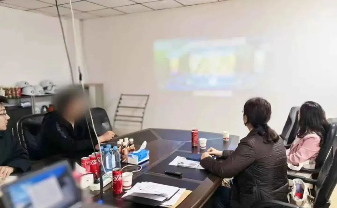 產(chǎn)品廣泛應(yīng)用于港口物流、能源電力、重型制造等領(lǐng)域！遼寧某地方政府實(shí)地對(duì)接專精特新起重設(shè)備擴(kuò)建投資選址項(xiàng)目