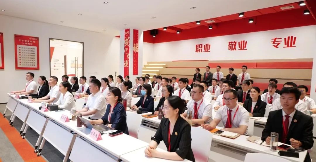 聚集大產(chǎn)業(yè)、大鏈主項目，帶動大發(fā)展！5月下旬，集團(tuán)共31個優(yōu)質(zhì)投資選址項目通過評估