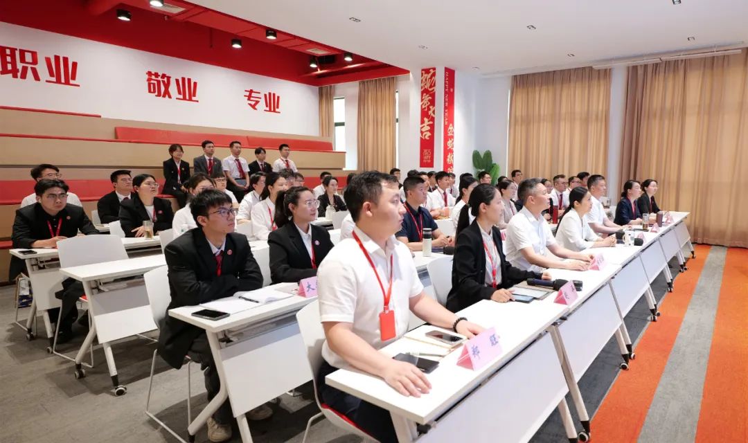 聚集大產(chǎn)業(yè)、大鏈主項目，帶動大發(fā)展！5月下旬，集團(tuán)共31個優(yōu)質(zhì)投資選址項目通過評估