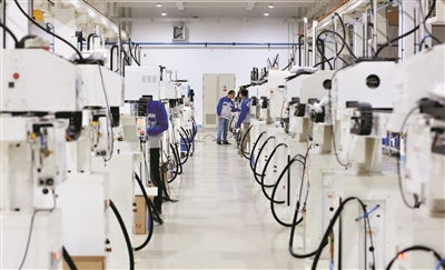 廣州日?qǐng)?bào)數(shù)字報(bào) 逐夢(mèng)大灣區(qū) 奮斗新未來(lái)